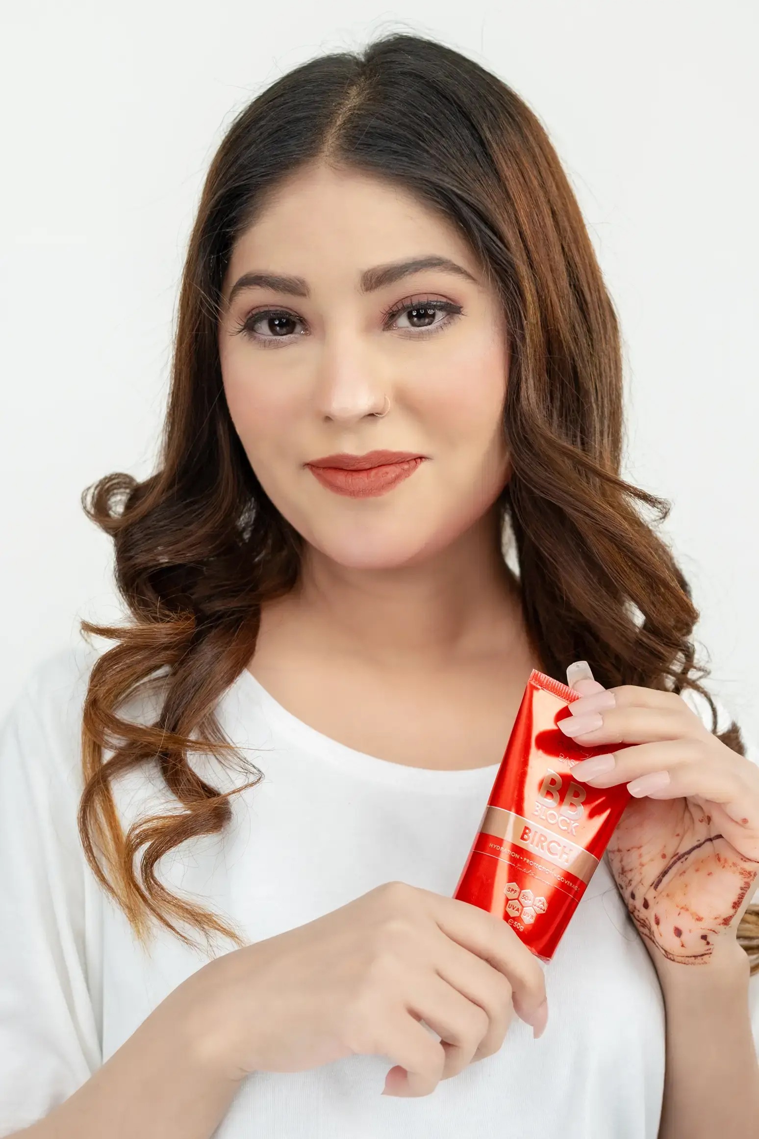 SL Basics BB Block 50g A revolutionary tinted sunscreen offering hydration, protection, and flawless coverage. Enriched
