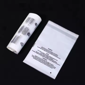 High Quality Zip Frosted Lock Poly Bags Cpe Slider Packaging Matte Zipper Clothes Bags Custom Packaging Bags For Clothin