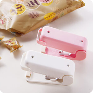 Portable Mini Sealer Home Heat Bag Plastic Food Snacks Bag Sealing Machine Food Packaging Kitchen Storage Bag Clips (Ran