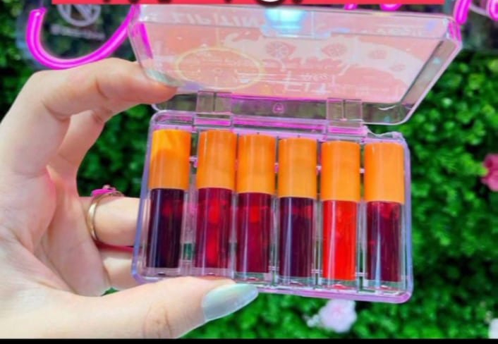 Pack of 6 Mini Lip Tints – Vibrant, Long-Lasting Color