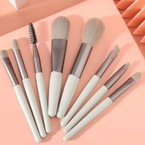 8 Pieces Cute Mini Brushes Pack (random color)