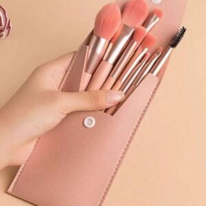 8 Pieces Cute Brushes With Leather Pouch (random color)