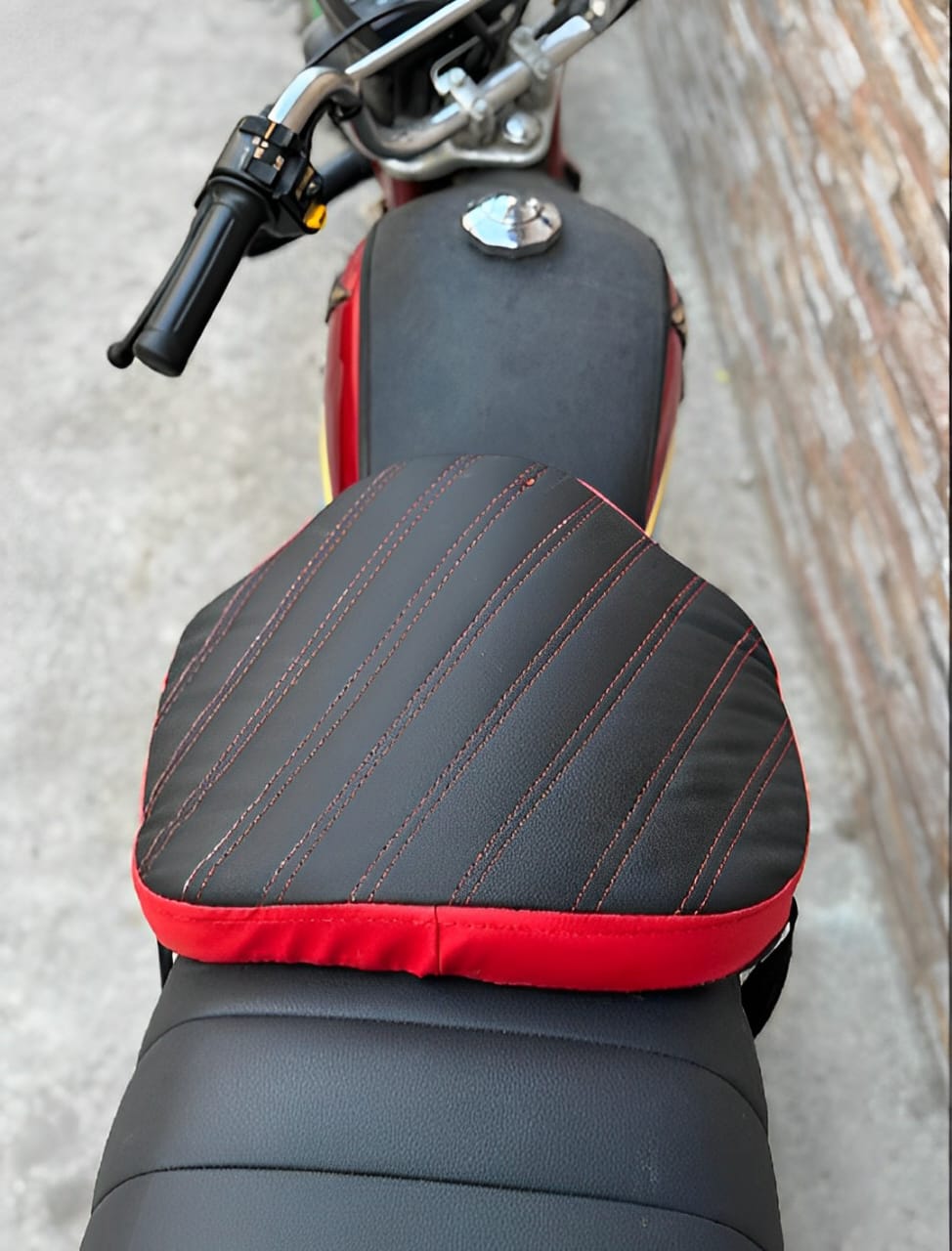 Double Stitch Water Proof Bike Seat Cushion /Motorcycle Seat Cover / Motor Bike Long Route Cushion Long Travel Seat Comf