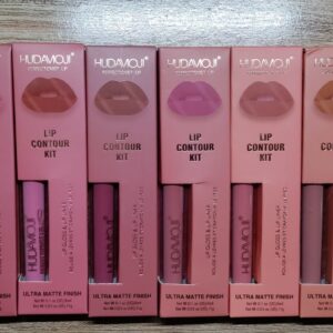 HUDAMOJI Ultra Matte Finish Lip Gloss And Lip Liner Lip Contour Set