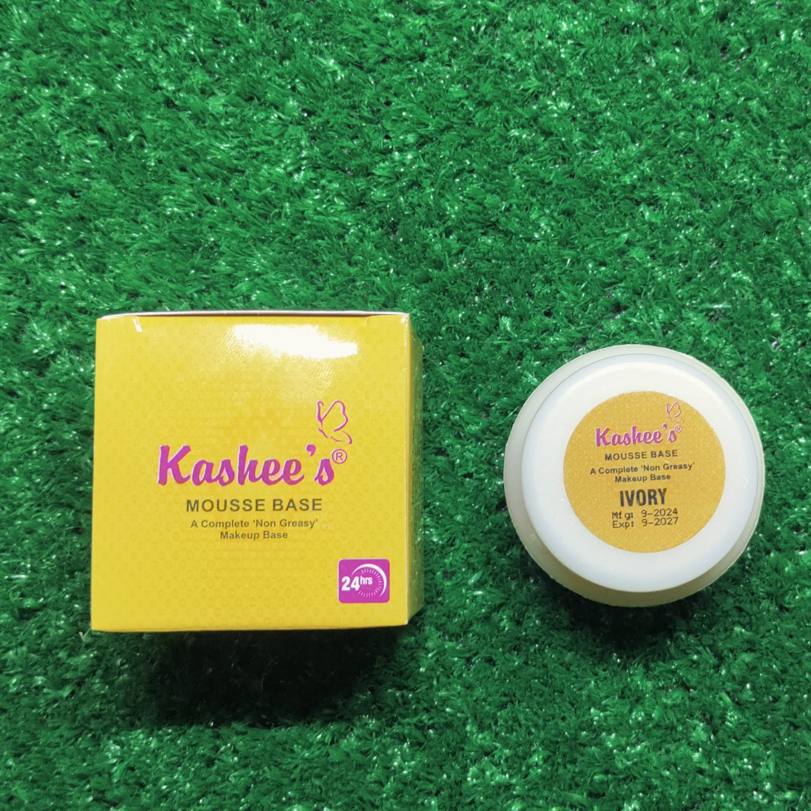 Kashee's Mousse base 24 Hrs High Coverage Makeup Base (random shade )