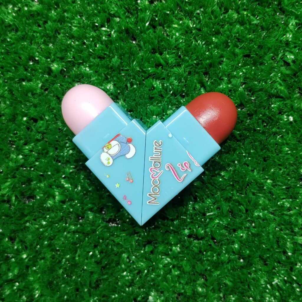 2 In 1 Moisturizing Lip Balm & Lipstick (random color)